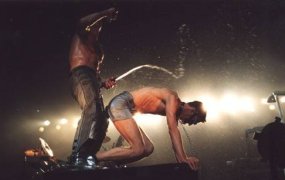 [演唱会] 德国工业金属德国战车Rammstein - Live in Saint Petersburg FULL SHOW 2019 .1080P