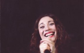 [蓝光原盘] 美国独立摇滚歌手Regina Spektor - Live in London 2010 [Blu-ray 1080i]