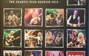 [蓝光原盘] 英国摇滚乐队Status Quo - Back2SQ.1 - The Frantic Four Reunion 2013 - Live at Wembley Arena [Blu-ray 1080p]